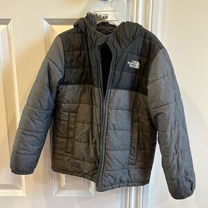 The Northface boys 6T Reversible Jacket - Missing Zipper piece